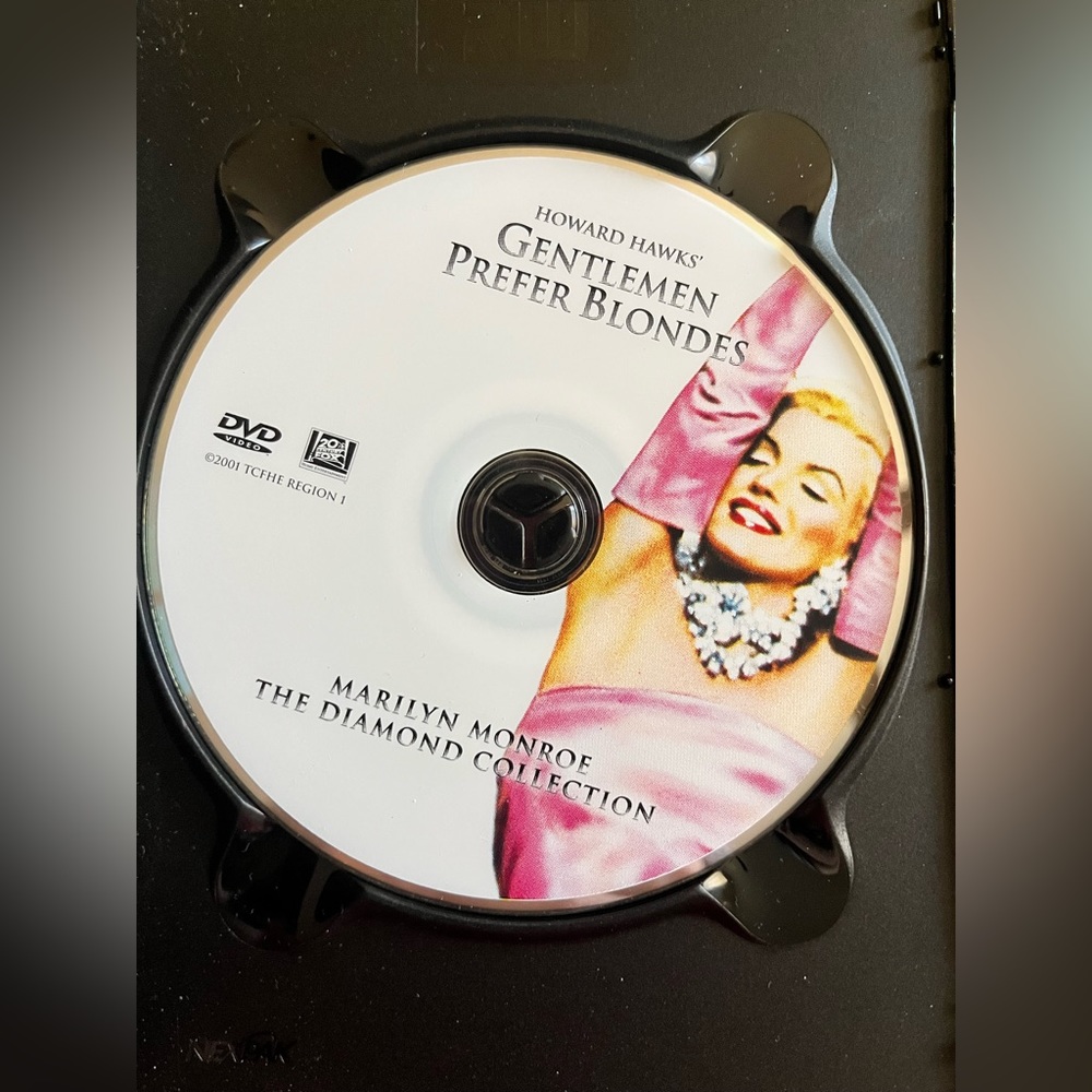 Gentlemen Prefer Blonds DVD (Marilyn Monroe Diamond Collection)